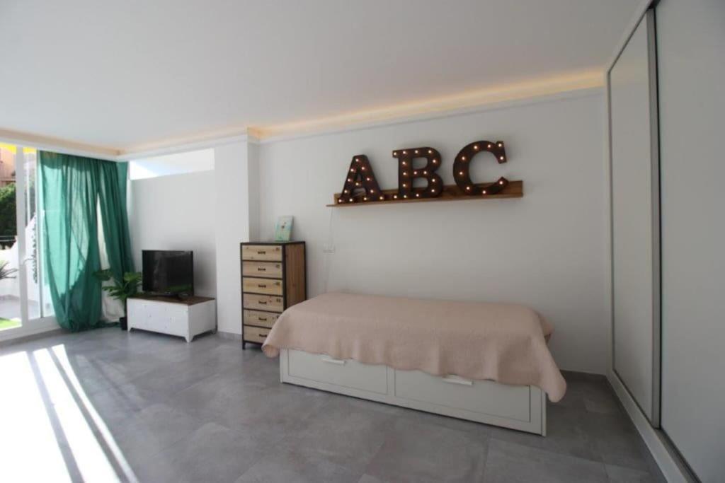 New Modern Studio Rio Sol Next To Fuengirola Beach Apartment Málaga